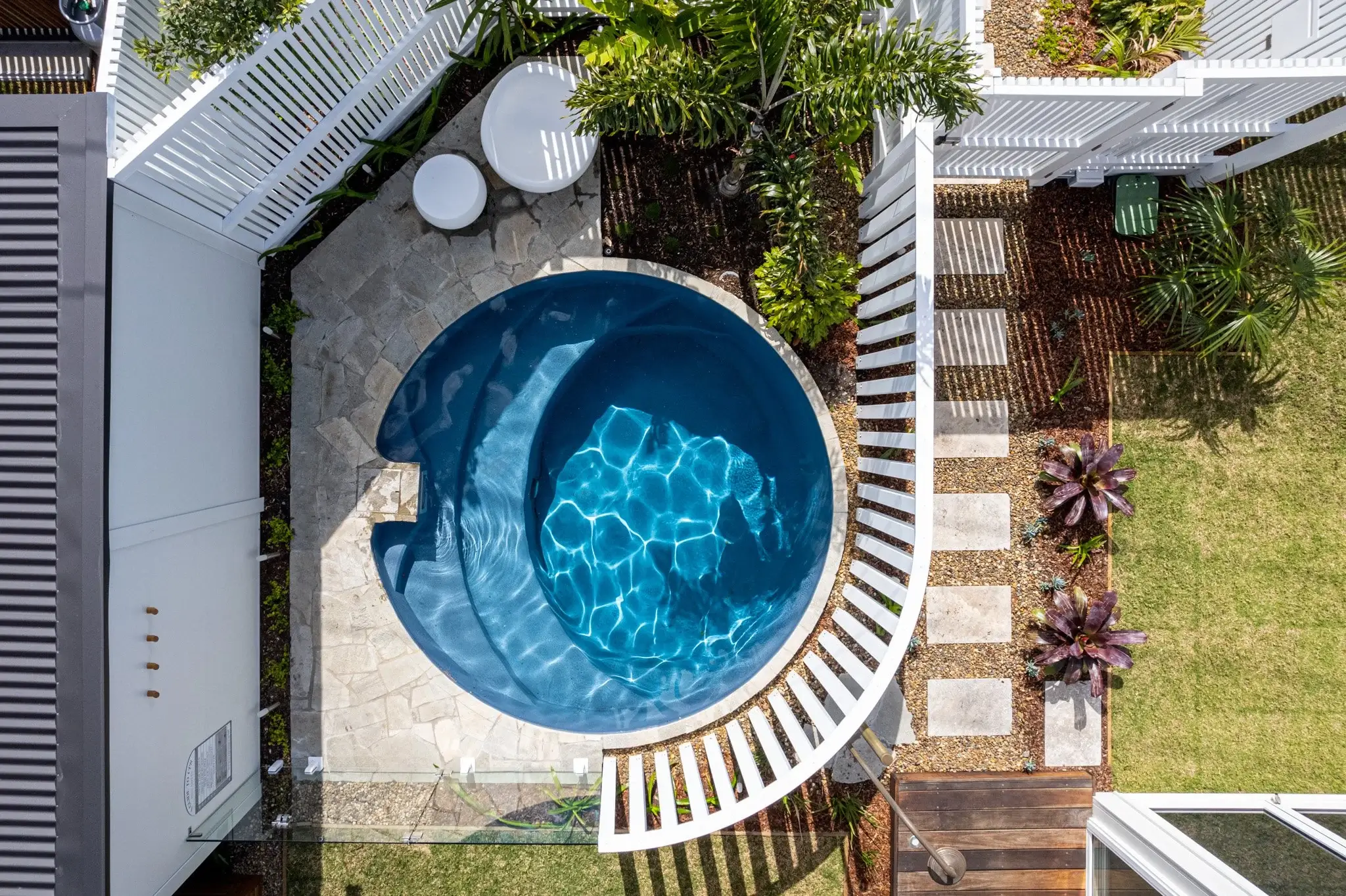 LAVANA_ POOL & OUTDOOR _SHP0317-1
